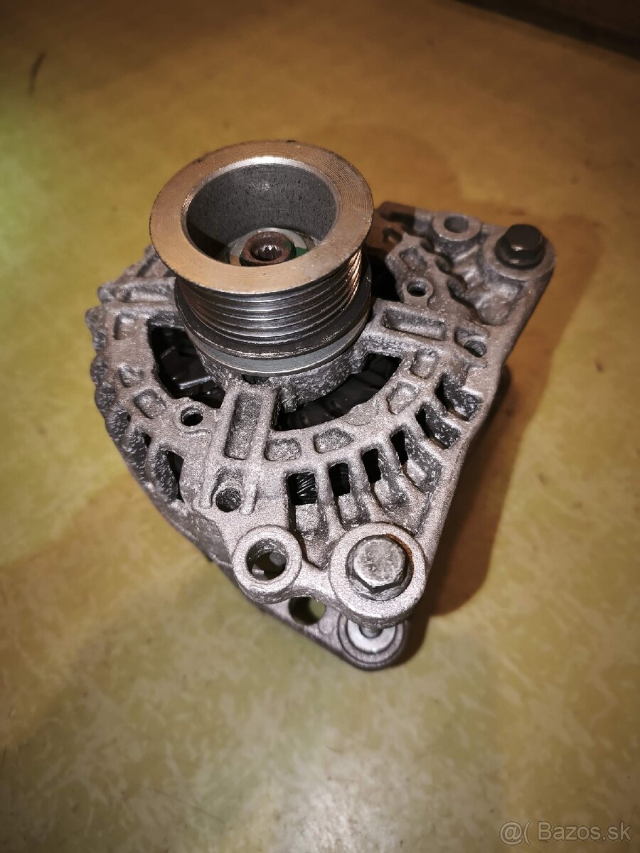 Alternátor Škoda Octavia 1 1.6i benzin - 4