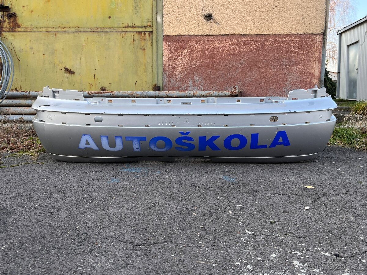 Škoda Octavia 1 zadný nárazník - 4