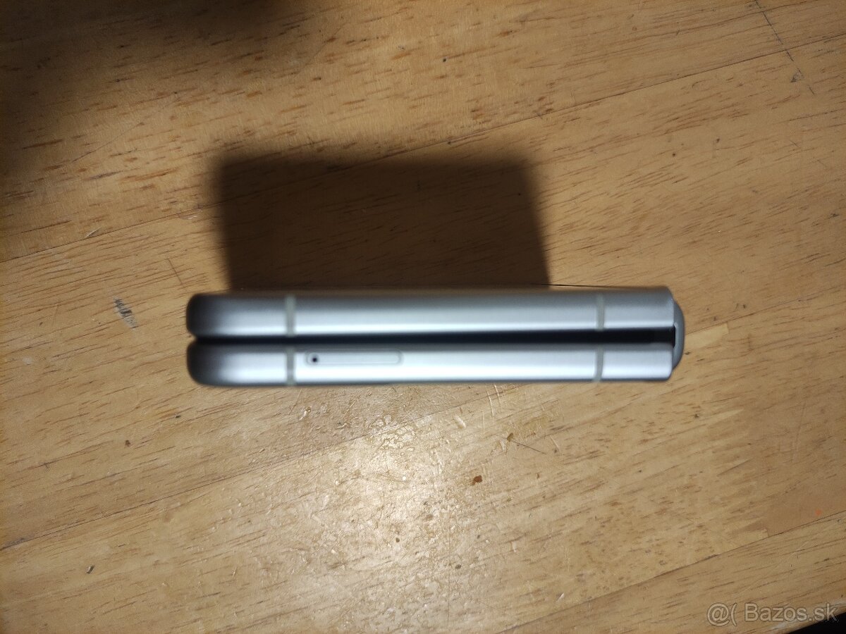 Z Flip 3 - 4