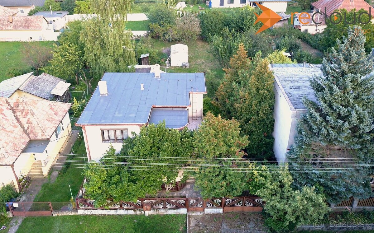 REZERVOVANÉ - Rodinný dom v Obci Lok 12 km od Levíc - 4