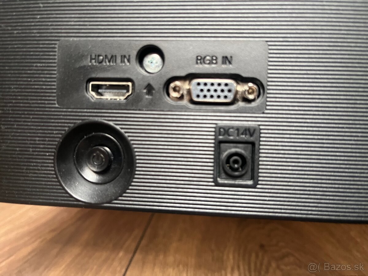 Samsung S24F350– 24” LED monitor, Full HD - 4