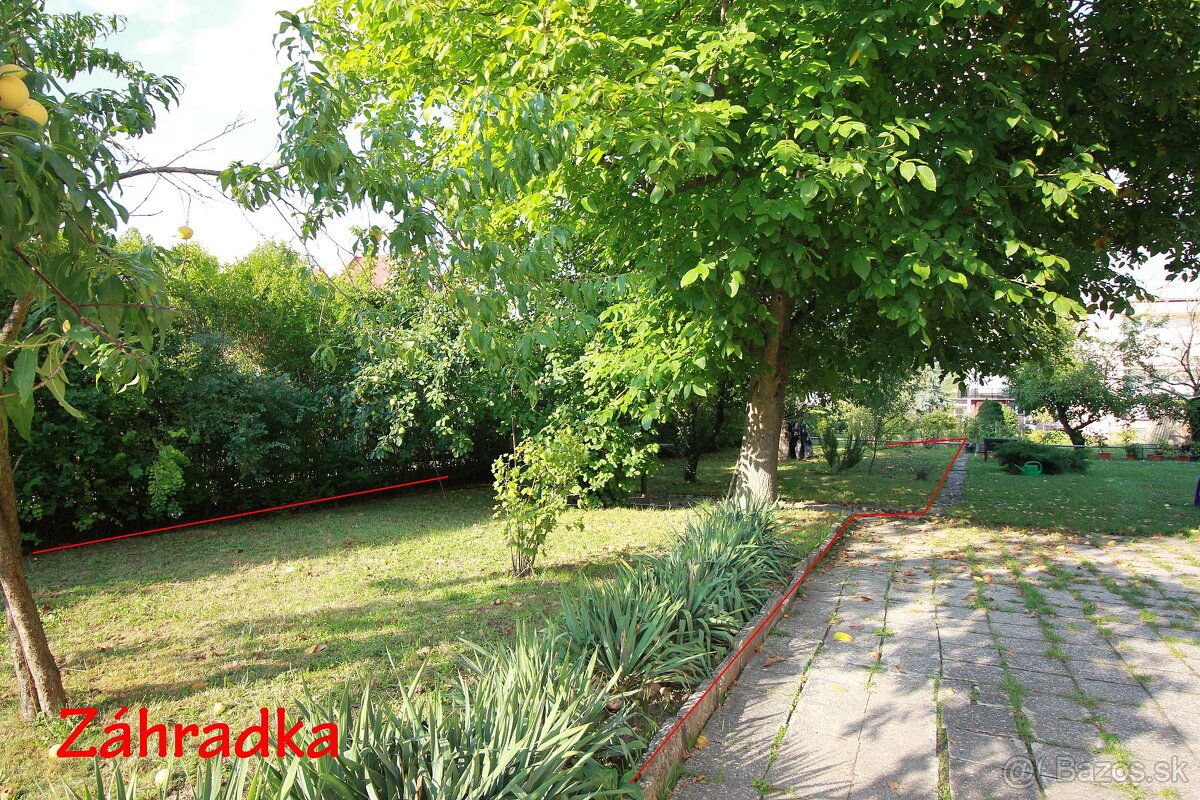 Exluzívny byt v tichej časti mesta Žiar nad Hronom s gar? - 4