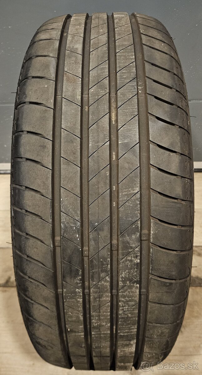 Prakticky nové letné pneumatiky Bridgestone - 235/55 r18 - 4