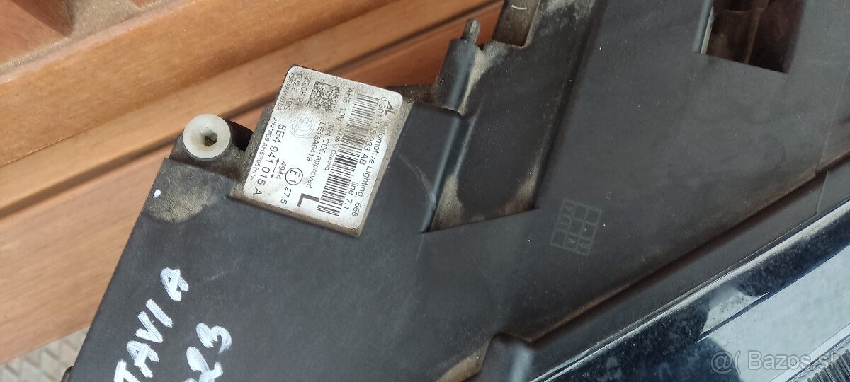 Octavia 4 predné svetlá - 4