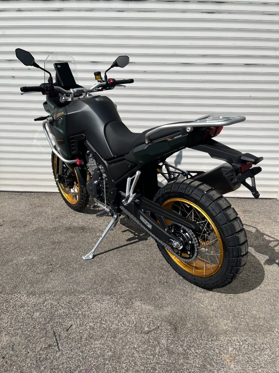Kove 800X