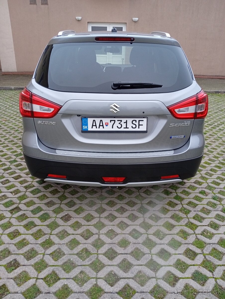 Predam Suzuki S-cross Premium1,4 Hybrid s tažnym zariadenim. - 4