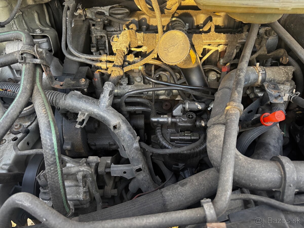 Peugeot expert 2005 na náhradné diely ND - 4