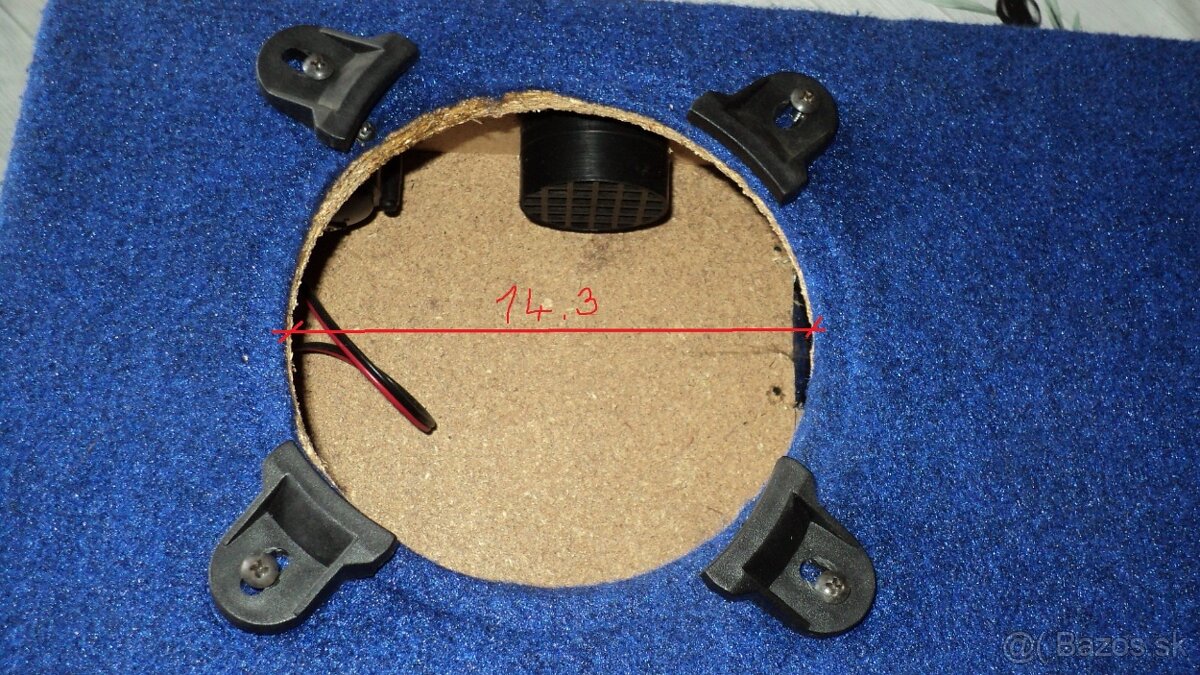 Rôzne príslušenstvo aj RETRO. - 4