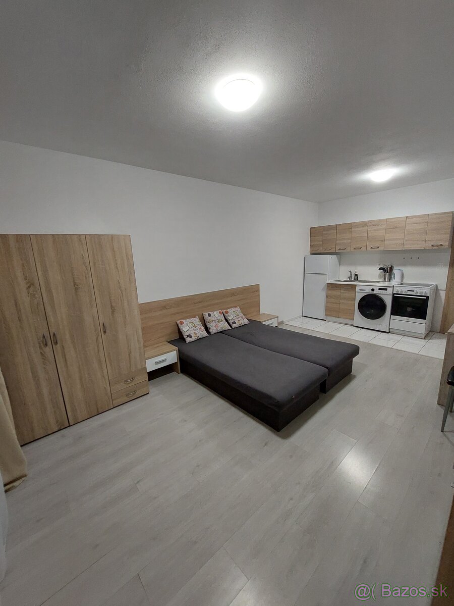 Garsónka-Senec- Horný Dvor - 4