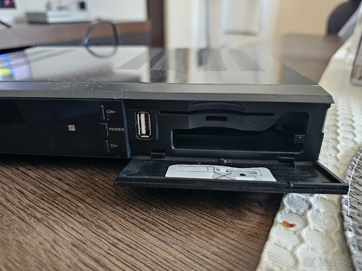 Predám TV Satelitný prijímač - 4