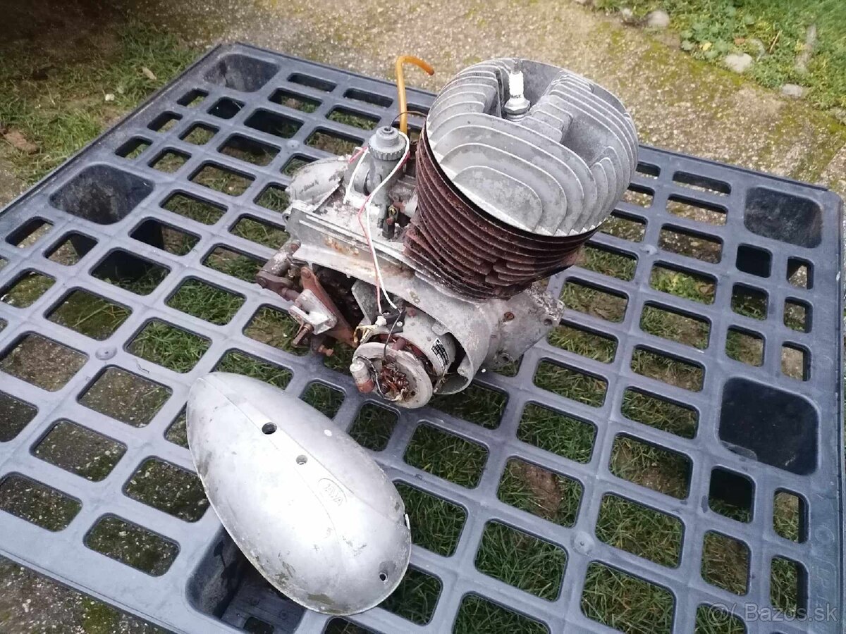 Motor jawa 250 559. - 4