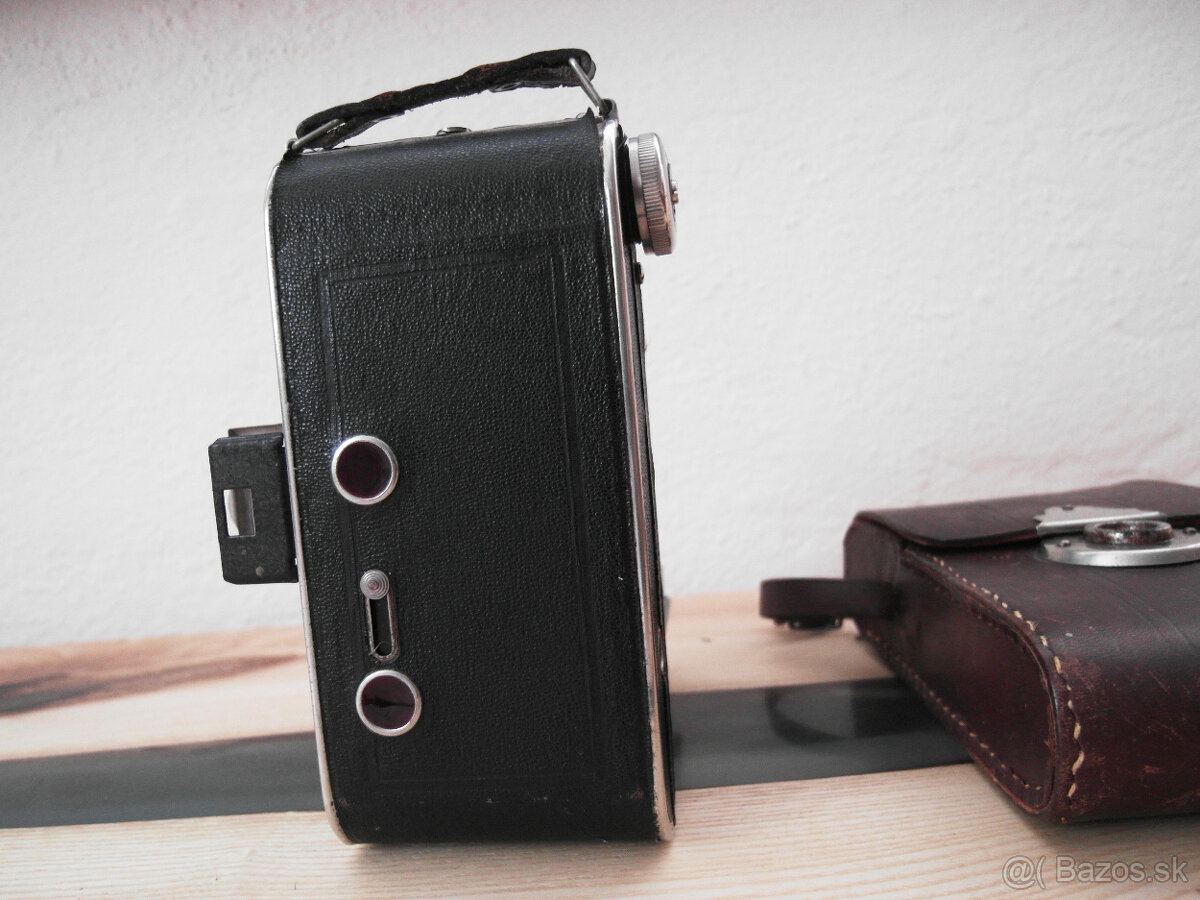 Starý fotoaparát CERTIX - 4