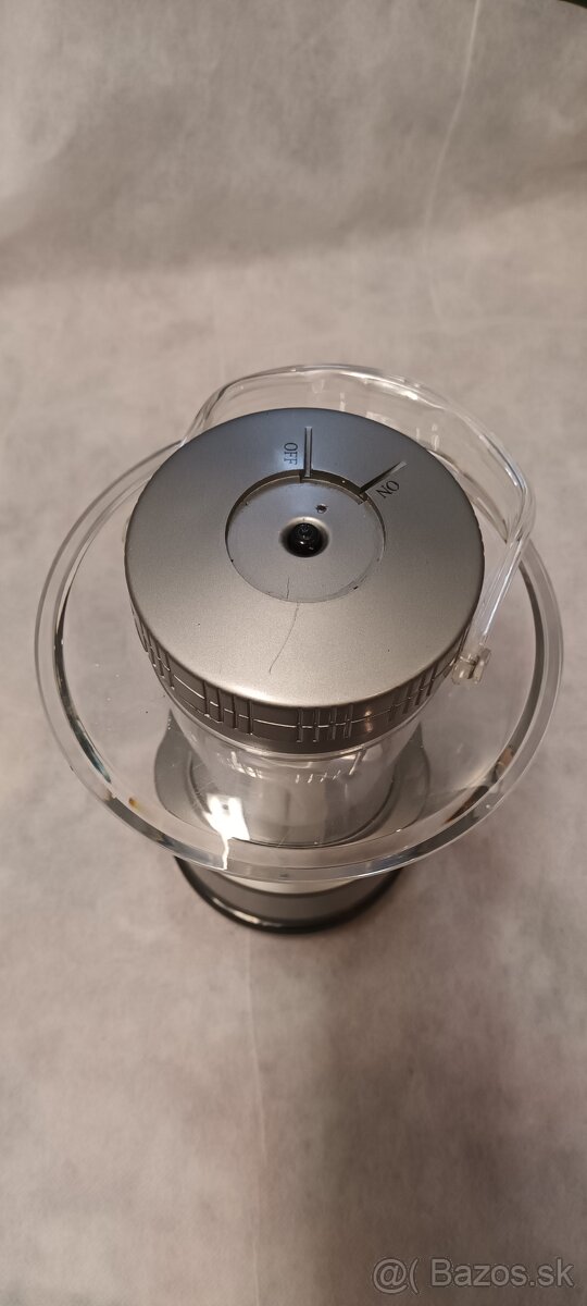 Kempingova lampa na baterie - 4