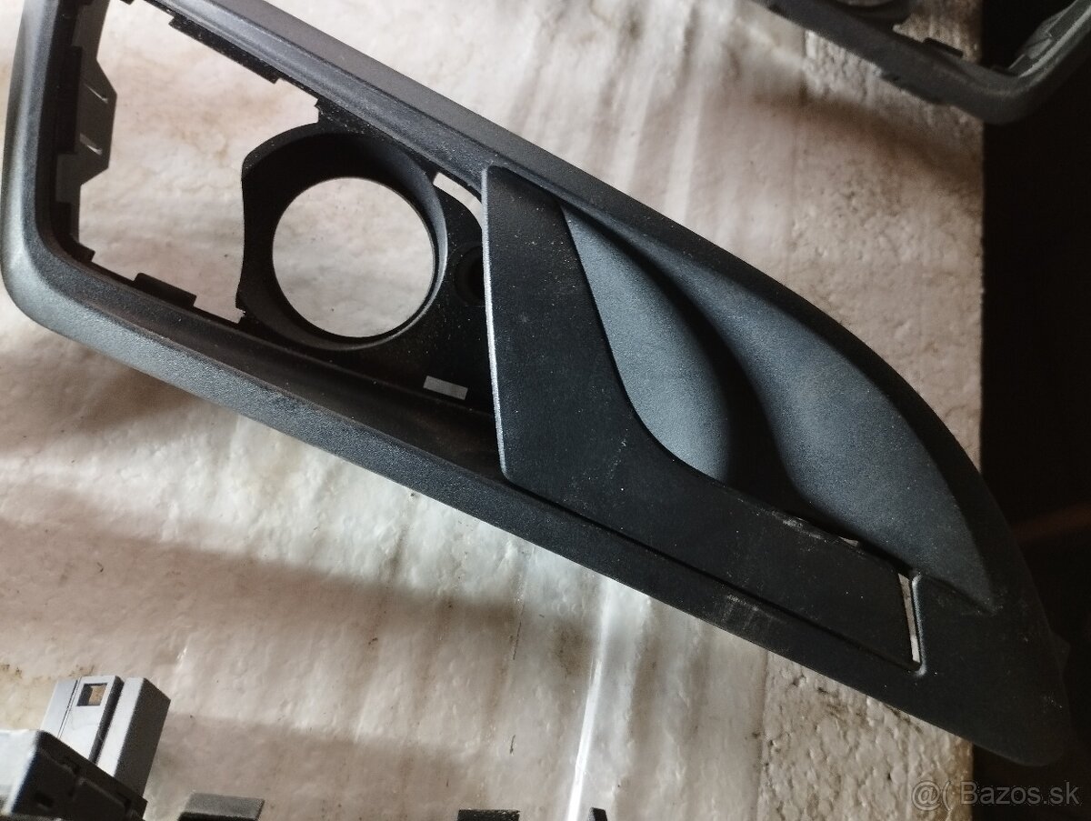 Vnútorná Kľučka Octavia 2 - 4