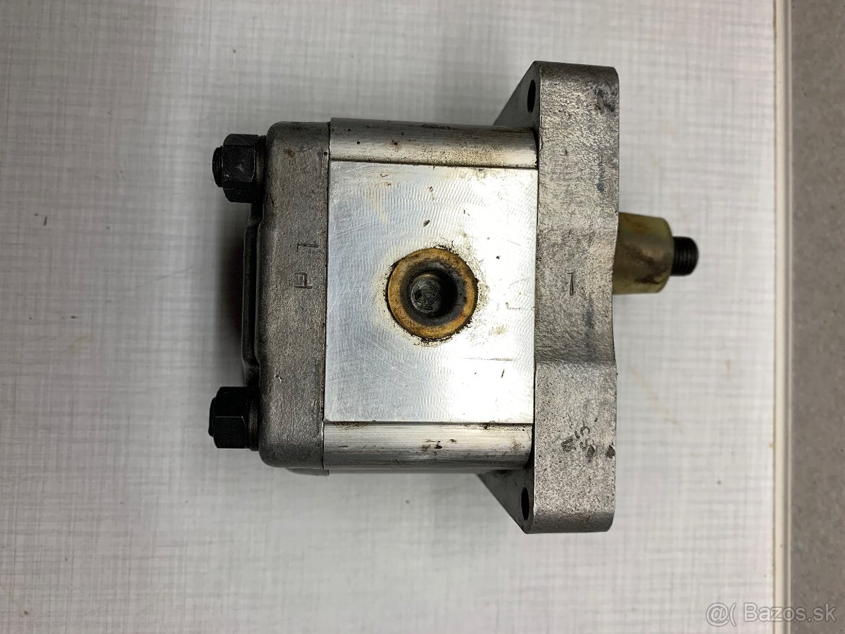 Hydraulicke cerpadlo Multicar M 25 - 4