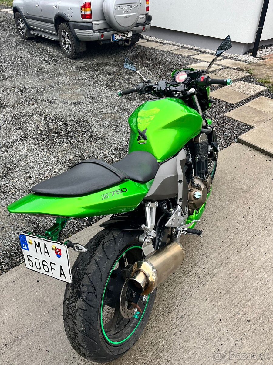 Kawasaki Z750 - 4
