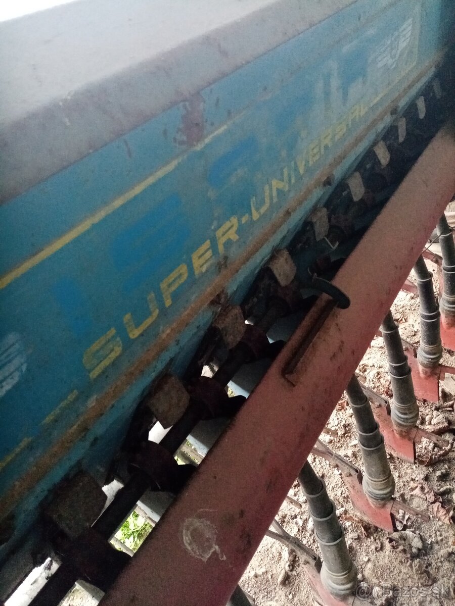 Sejačka Isaria, brány - 4