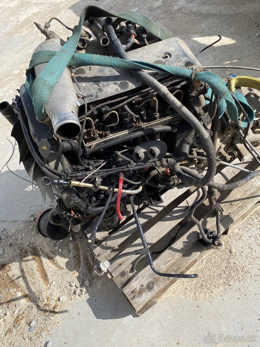 Motor 2.8 jtd 107kw - 4