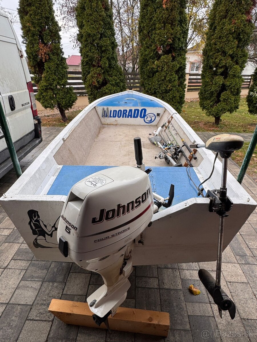 Motorovy čln - 4