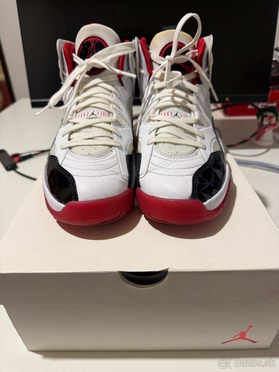 Air Jordan Two Trey - 4