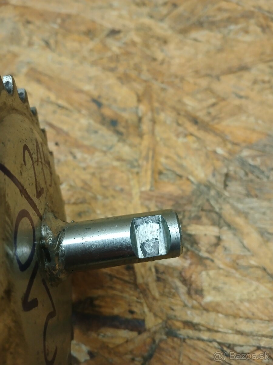 Babetta 210 hriadeľ šľapadiel - 4