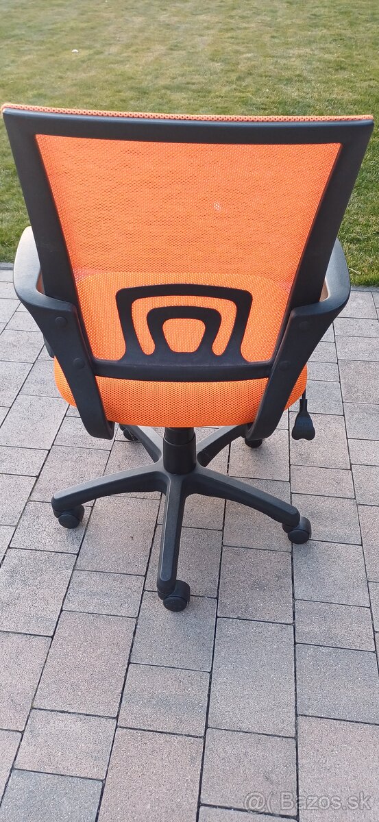 stolicka otocna, na kolieskach - 4