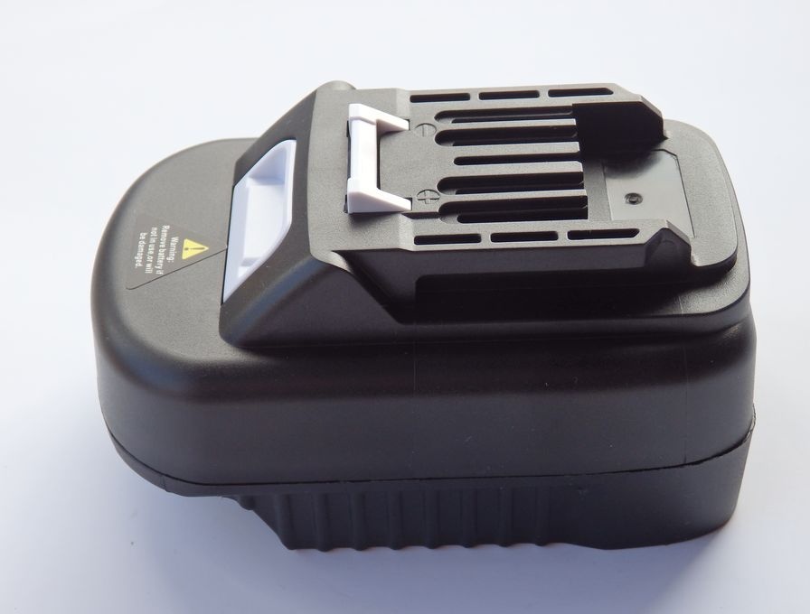 Adaptér MAKITA 18V / MAKITA 12V max - 4