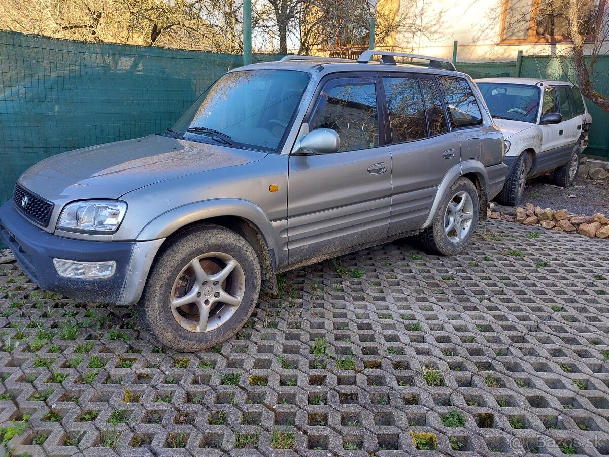 Predám RAV4 - 4