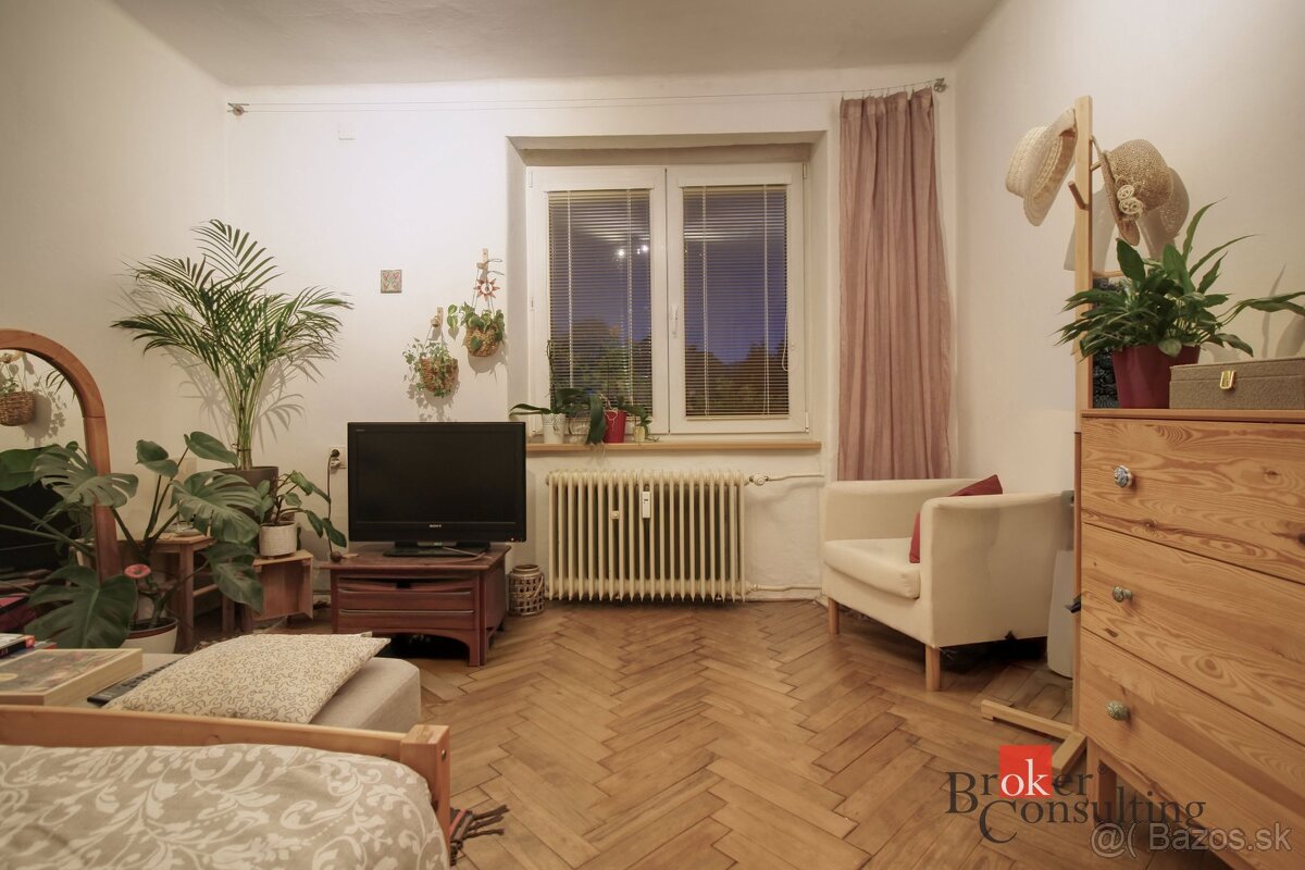 Na prenájom 2,5- izbový byt , Nitra - Centrum - 4