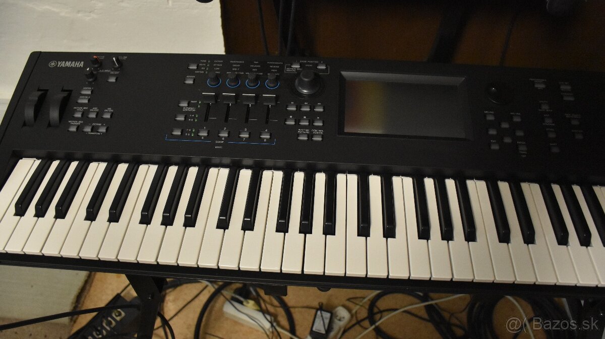 Predám synt. workstation YAMAHA MODX7+ - 4