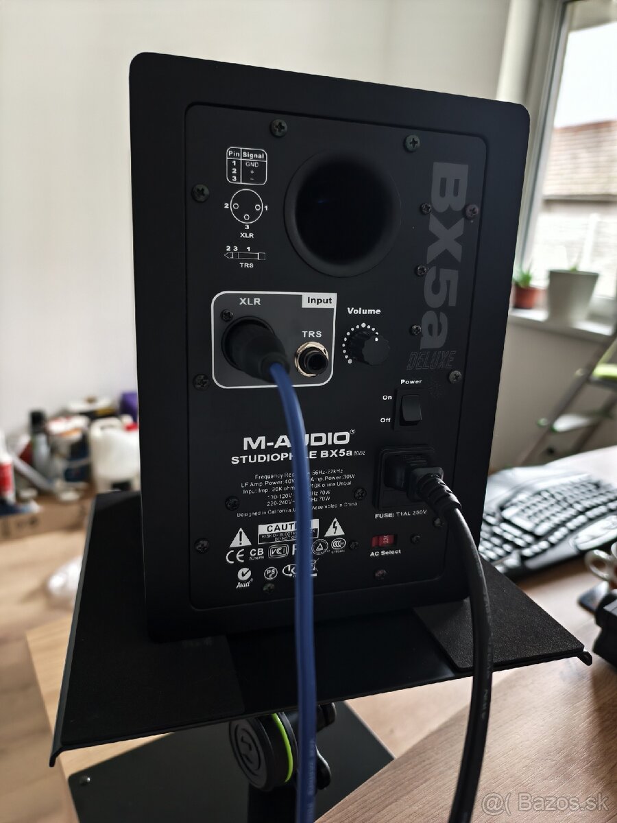 M-Audio BX5a Deluxe - 4