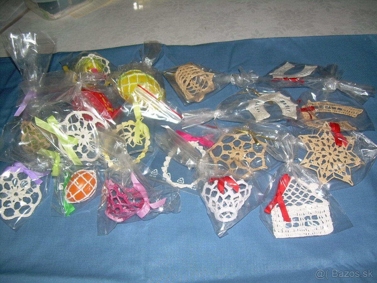 ručně háčkované dekorace - 4