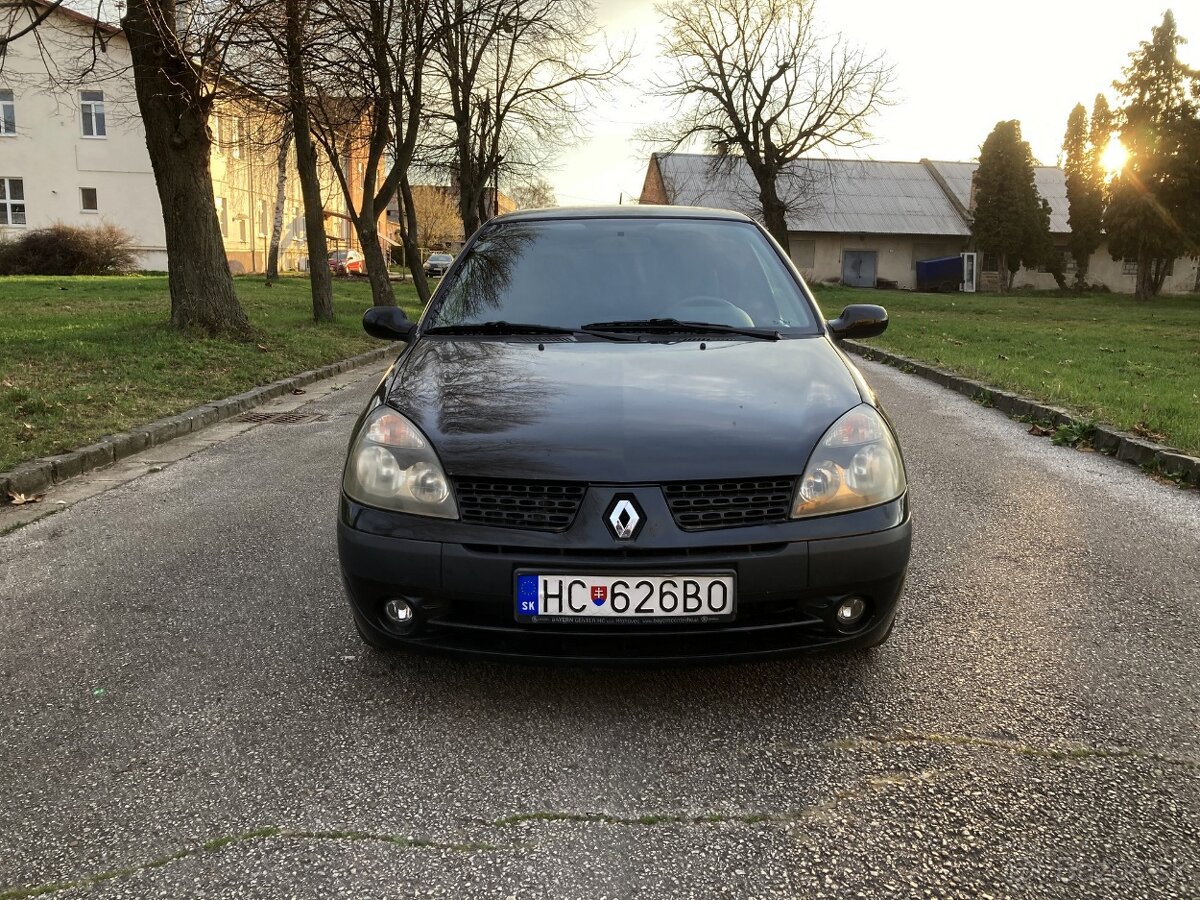 Renault Clio 1.6 16v 2002 Dynamique - 4