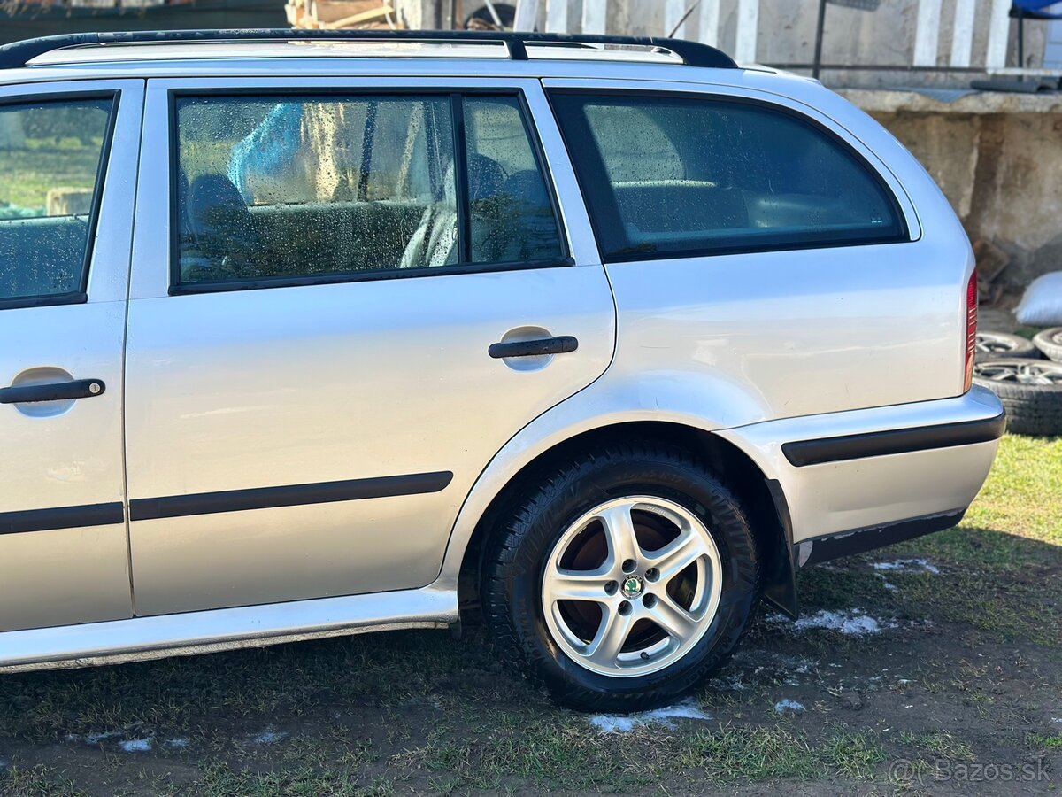 Škoda octavia 1.8 66KW rotacka - 4