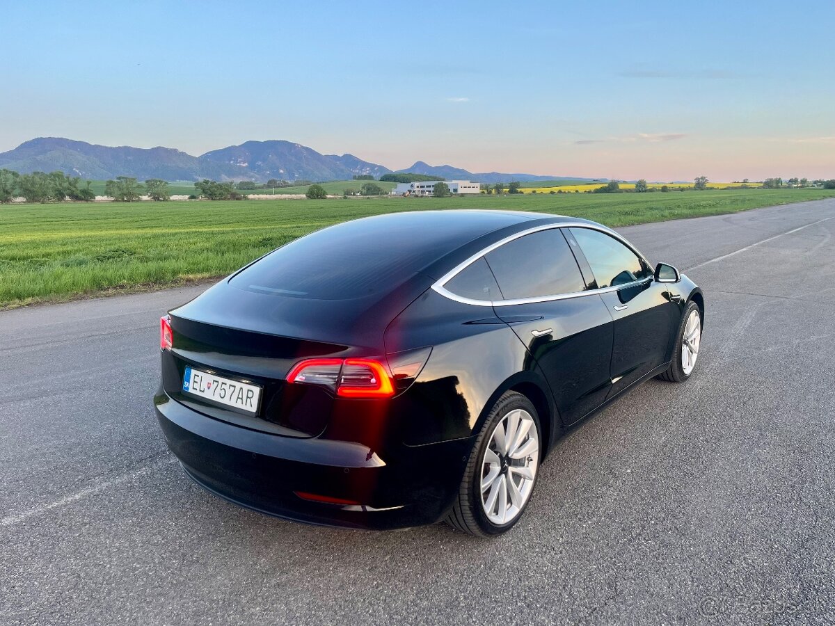 Tesla model 3 Standard Range Plus 52kWh 2019