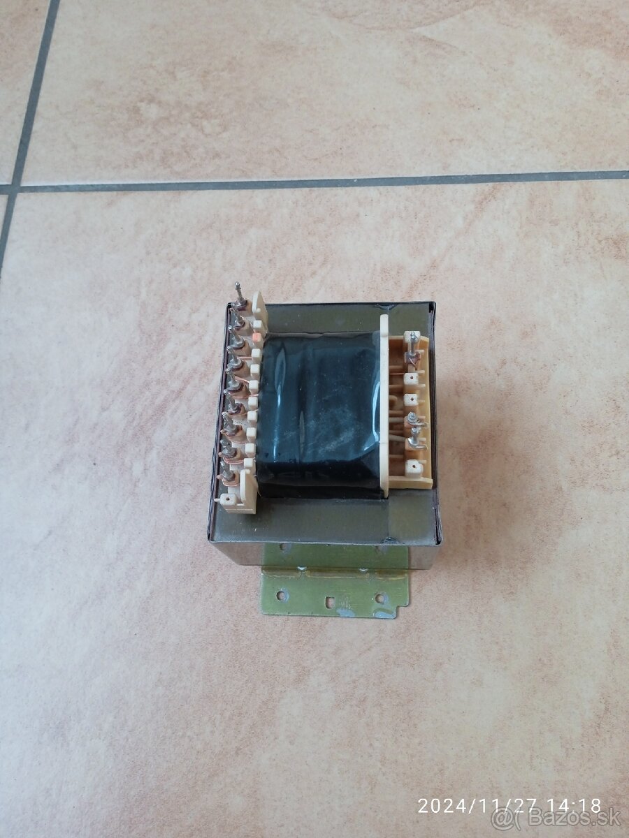 Transformátory, nabíjačky, adaptéry - 4