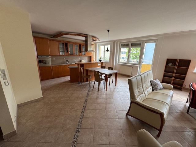 3 izbový Byt na Hradnom Kopci v Bratislave 120m2+ Garaž - 4