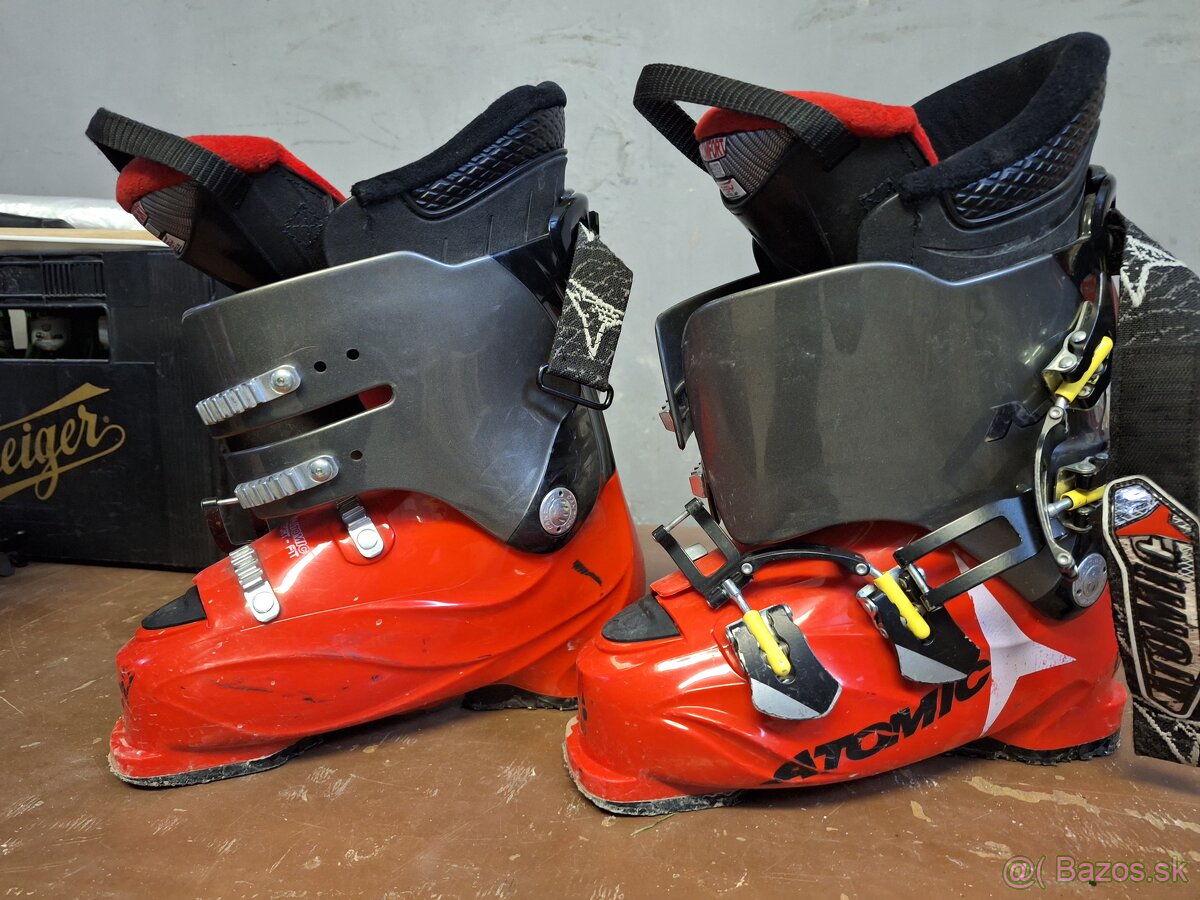 Snowboard, lyziarky - 4