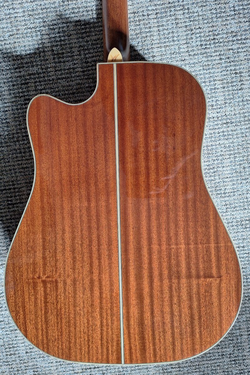 Akusticko-elektrická gitara Washburn - 4