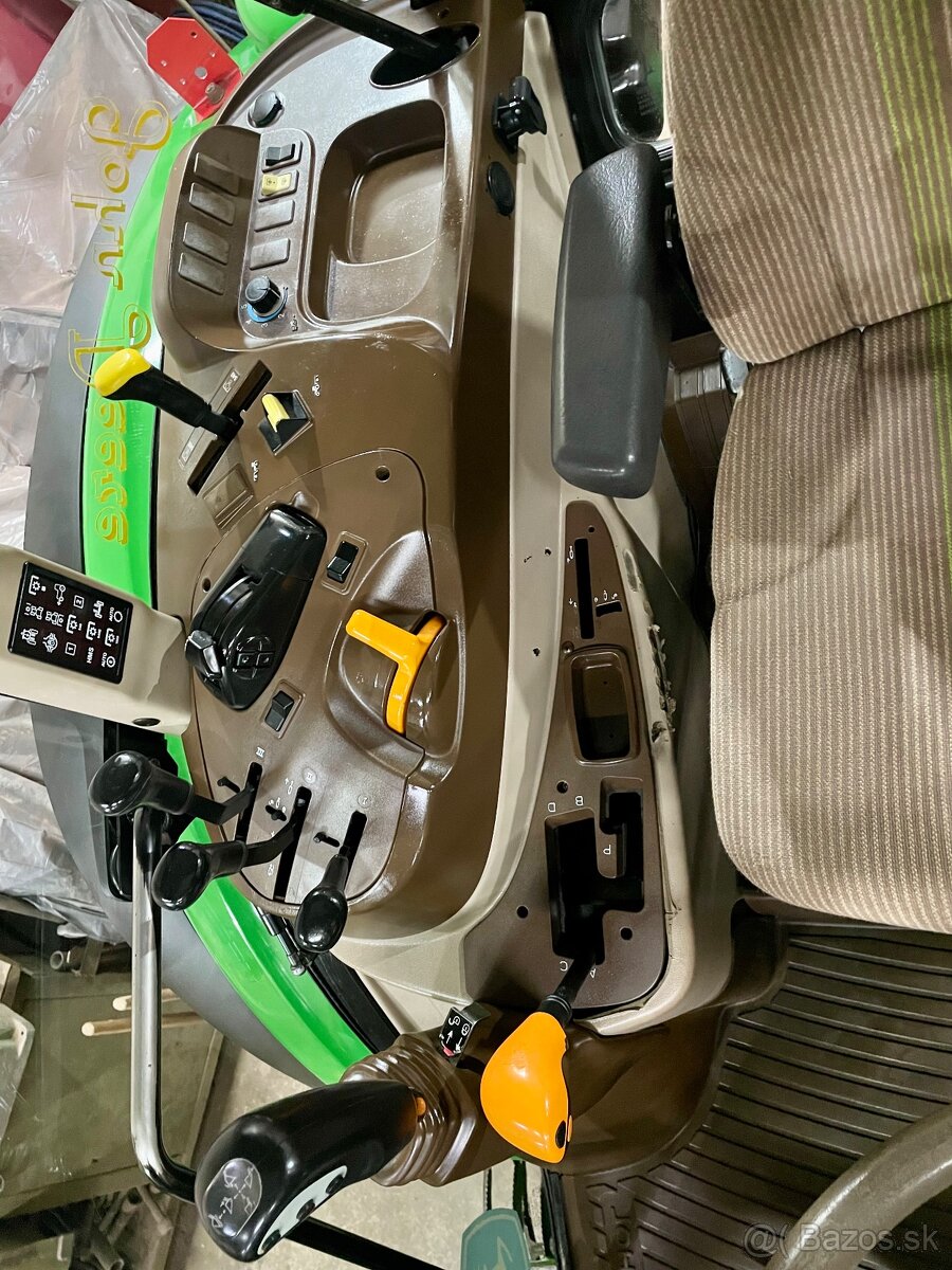Predám traktor JOHN DEERE 5820 s čelným nakladačom - 4