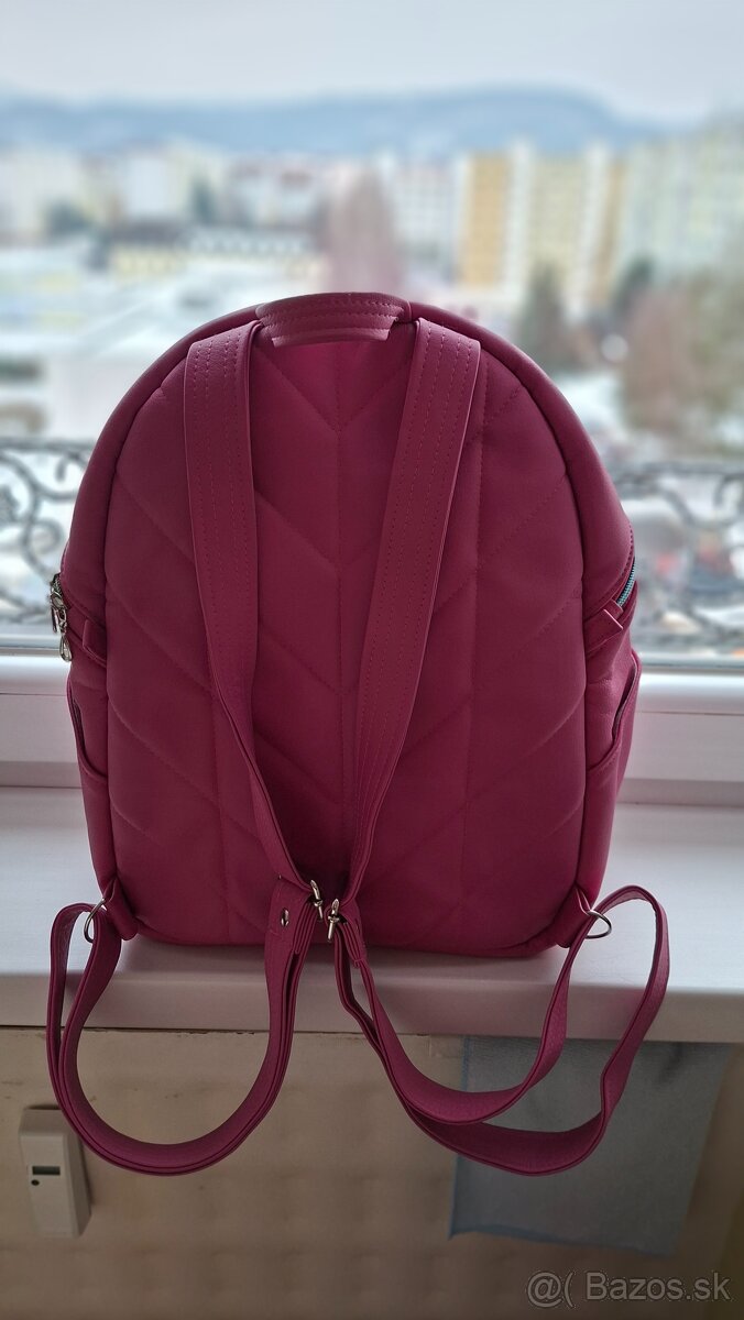 Dámsky koženkový batoh - 4