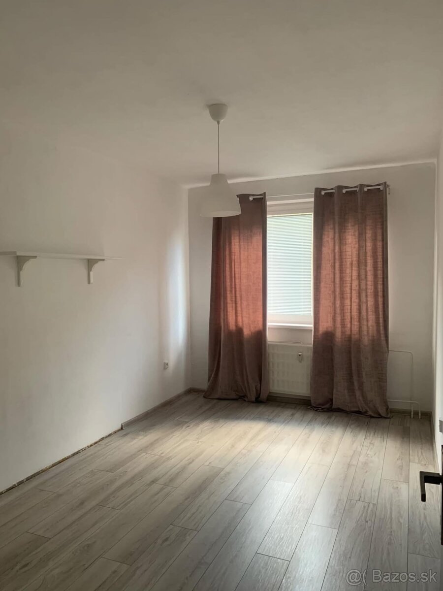 Prenájom 2i byt - 4