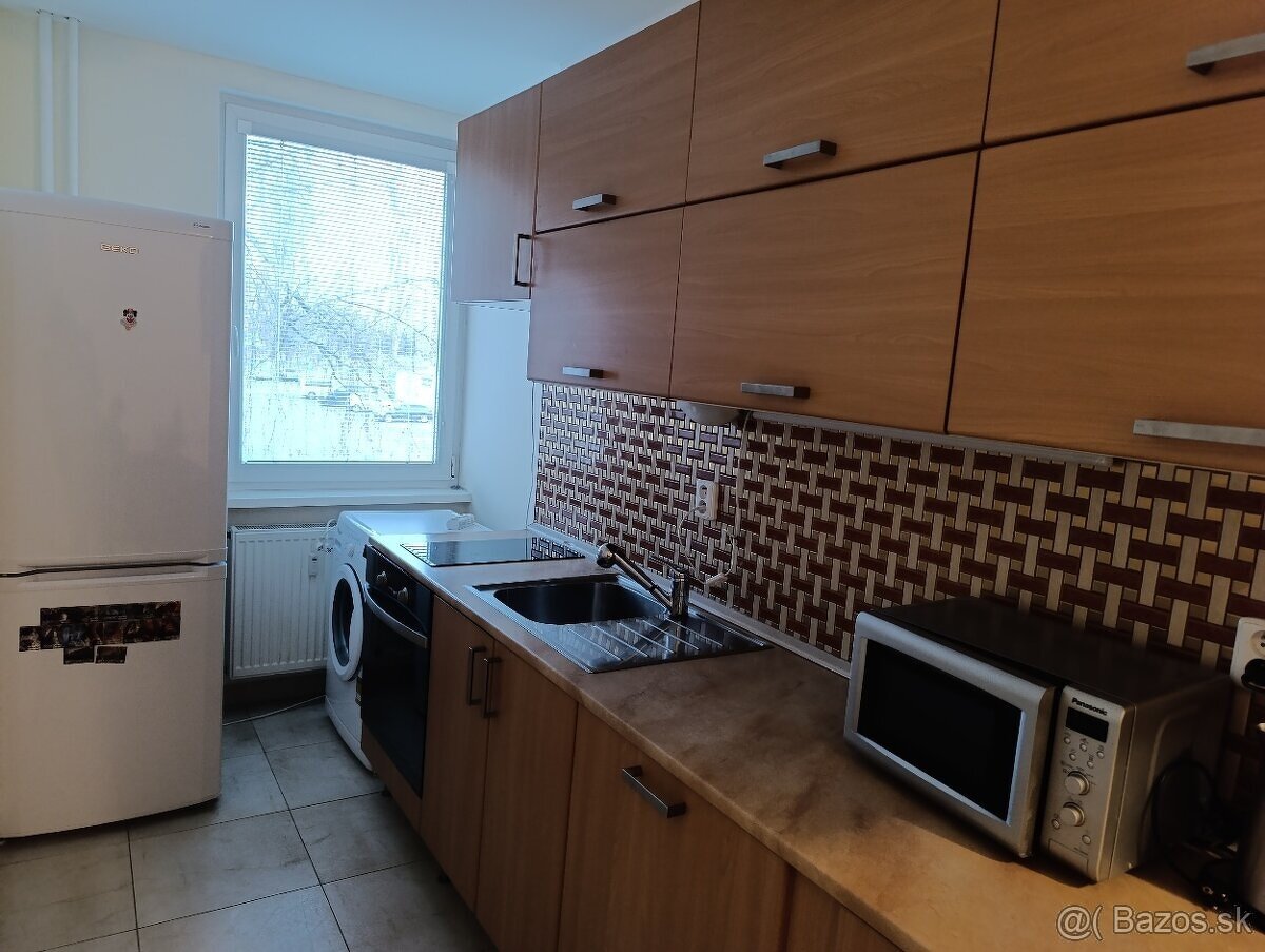 PRENÁJOM – 3iz byt v peknej časti Ružinova - 4