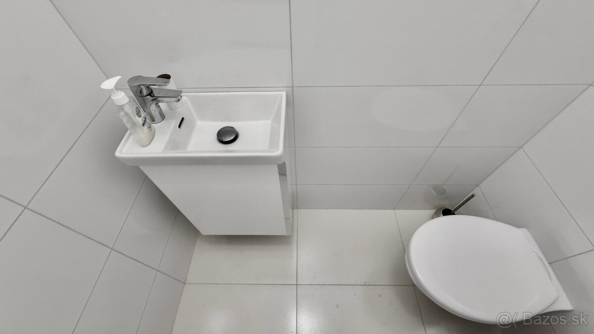 Prenájom 3-izbového bytu (100 m²) - 4