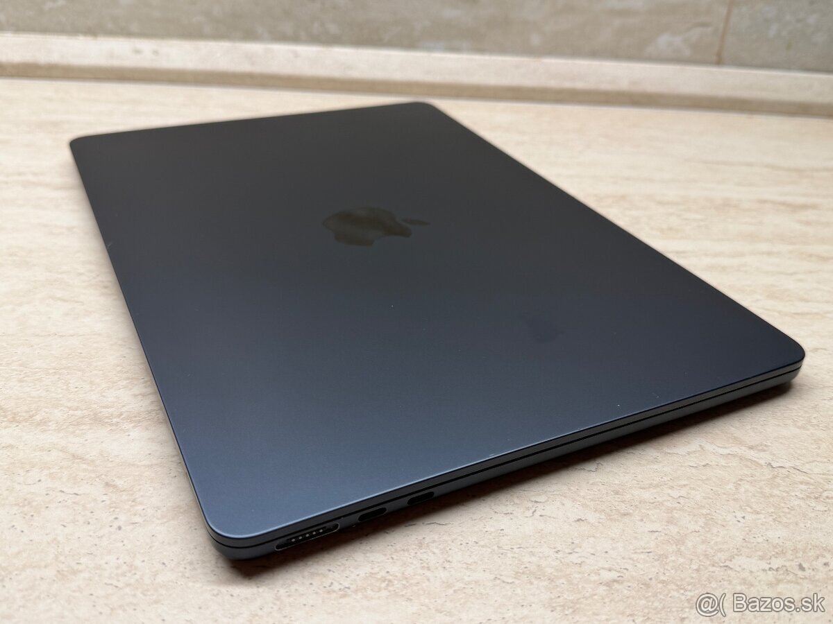 MacBook Air 13.6", M3, 8GB, 256GB, Midnight - 4