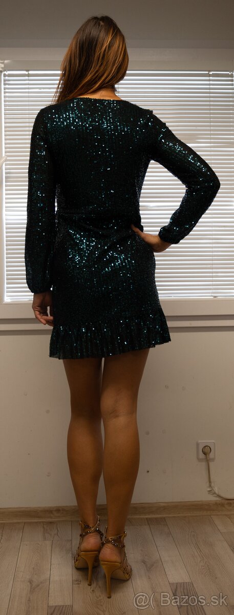 Krátke spoločenské šaty zelené - 4