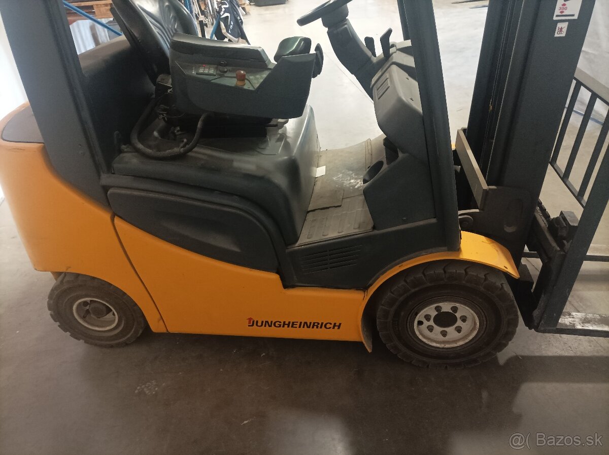 Vysokozdvižný vozík JungHeinrich spalovací - 4