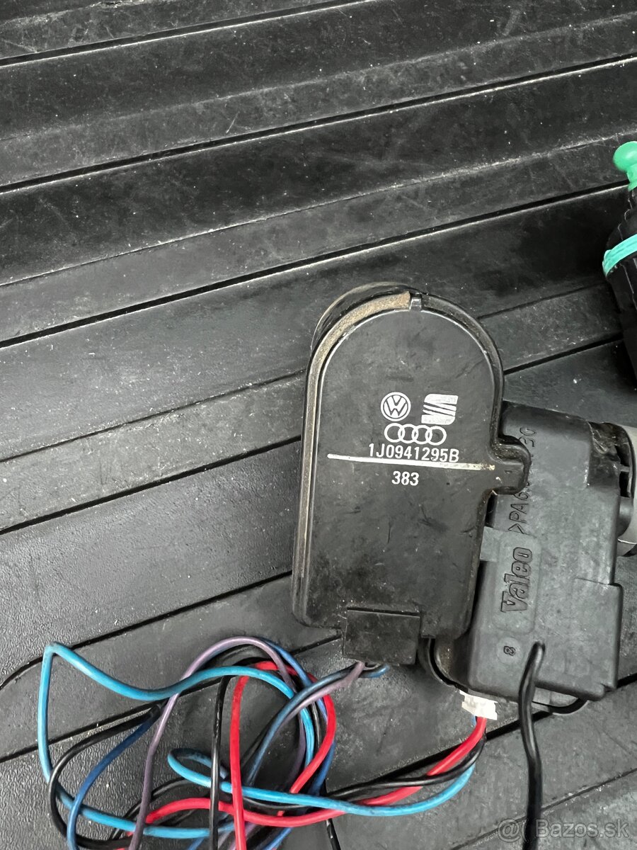 Motorceky do svetiel golf 4 - 4