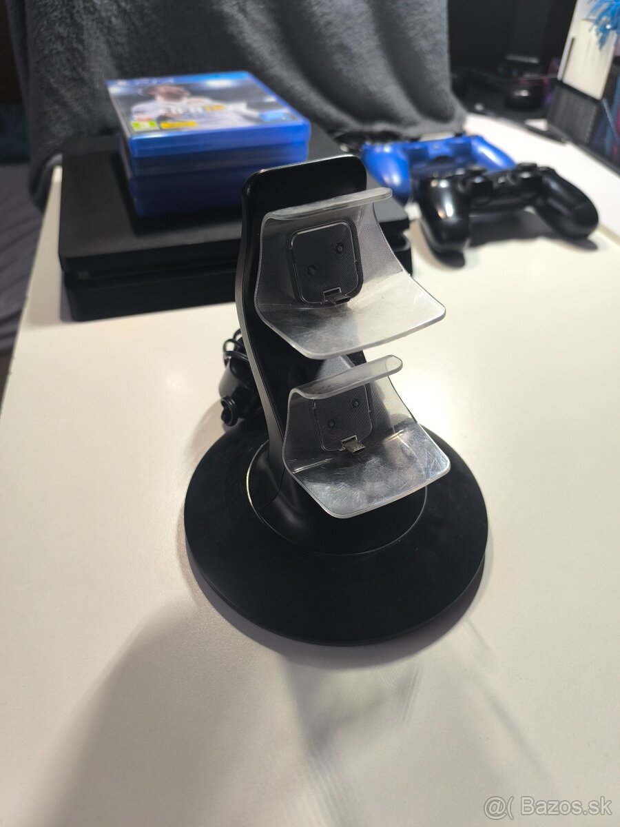 PlayStation 4 Slim 1TB + príslušenstvo - 4