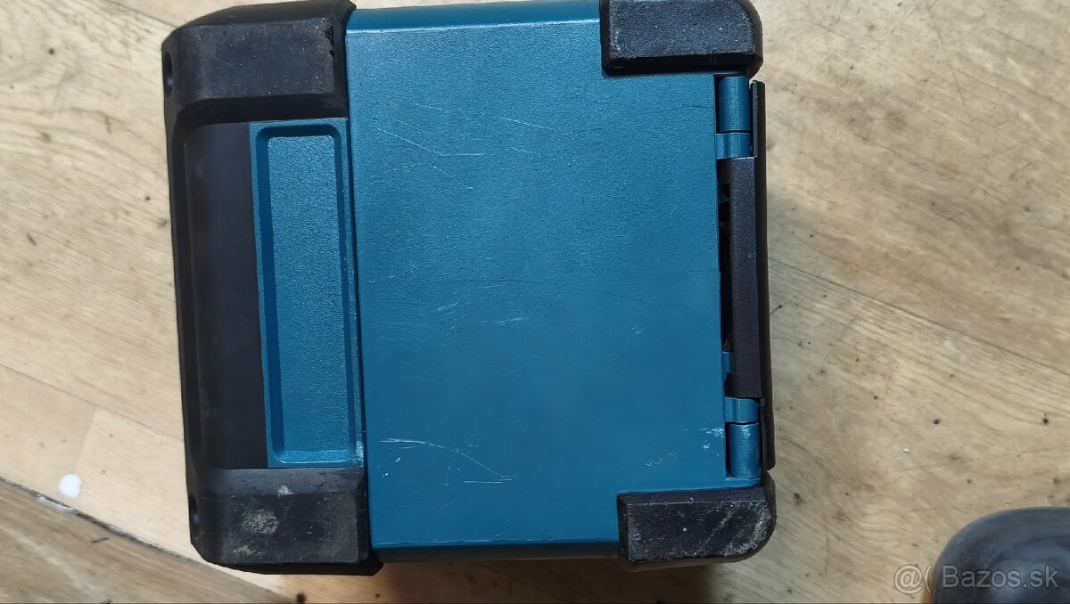 Makita DMR 200 - 4